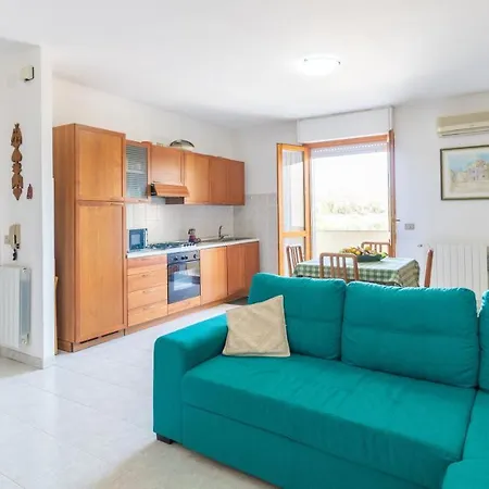 Fleming 35 - Wifi & Air Con Apartment